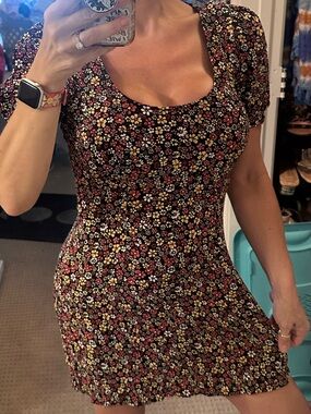 Reformation Floral Puff Sleeve Mini Dress 8 Cottagecore Romantic Coquette new